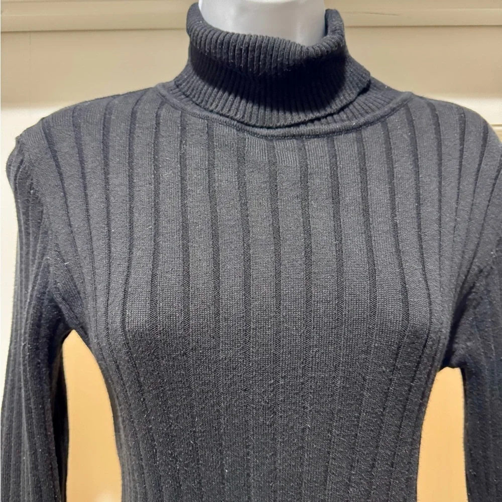 Caslon Black Ribbed Turtleneck Waffle Hem Sweater Size MP - Picture 4 of 13